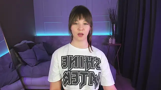 ElizaMild online show from 02-23-25, 04:35