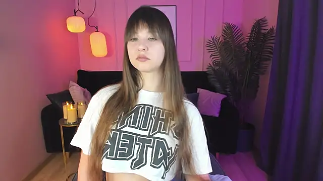 ElizaMild online show from 03-13-25, 01:40