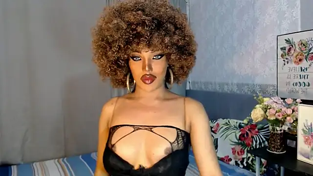 Snapshot of trixxielicious chatting on 12-24-24, 08:33 trixxielicious online show from 12-24-24, 08:33