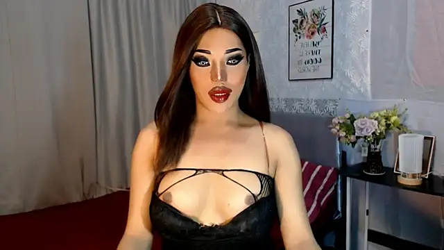 Snapshot of trixxielicious chatting on 01-17-25, 12:52 trixxielicious online show from 01-17-25, 12:52