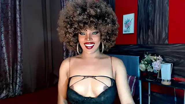 Snapshot of trixxielicious chatting on 01-20-25, 02:03 trixxielicious online show from 01-20-25, 02:03