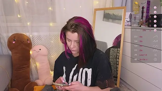 Mira Falls online show from 01-21-25, 05:16