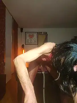 Python43 online show from 02-07-26, 05:49