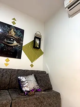 Shantal Lovee online show from 11-23-25, 06:08