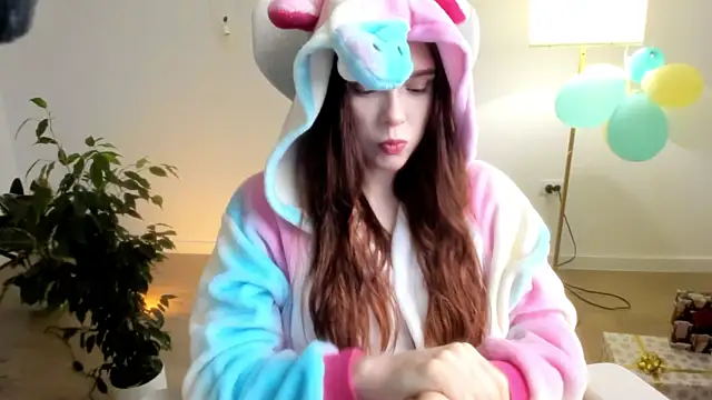 Snapshot of Pokemeboy chatting on 01-07-26, 04:42 Pokemeboy online show from 01-07-26, 04:42