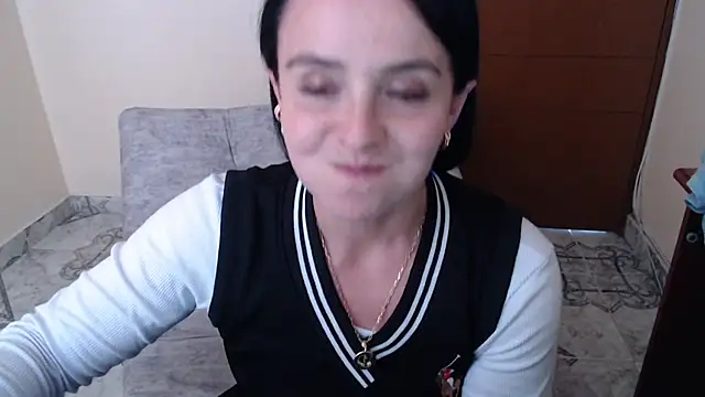 antara hotgirl online show from 04-18-26, 08:09