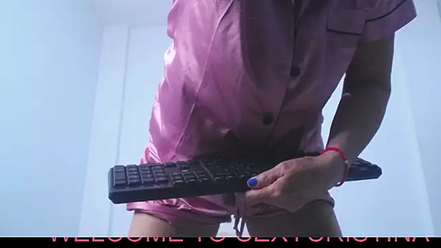 Snapshot of sexycristina_2 chatting on 11-24-25, 03:01 sexycristina 2 online show from 11-24-25, 03:01