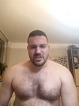 Snapshot of PowerToes chatting on 12-13-25, 07:53 PowerToes online show from 12-13-25, 07:53