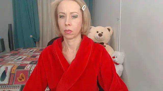 Snapshot of LuxuryNika chatting on 01-16-25, 07:41 LuxuryNika online show from 01-16-25, 07:41