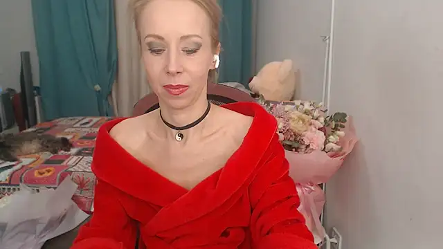 Snapshot of LuxuryNika chatting on 01-29-25, 03:15 LuxuryNika online show from 01-29-25, 03:15