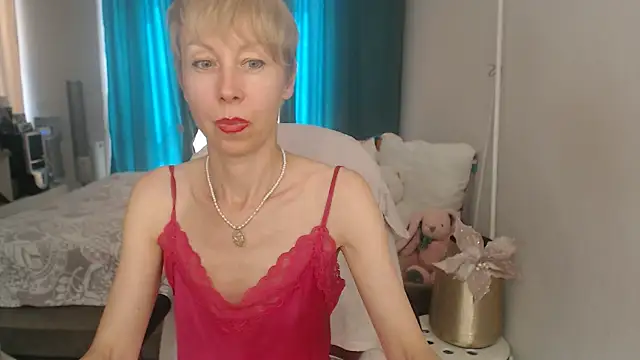 LuxuryNika online show from 06-28-26, 09:37