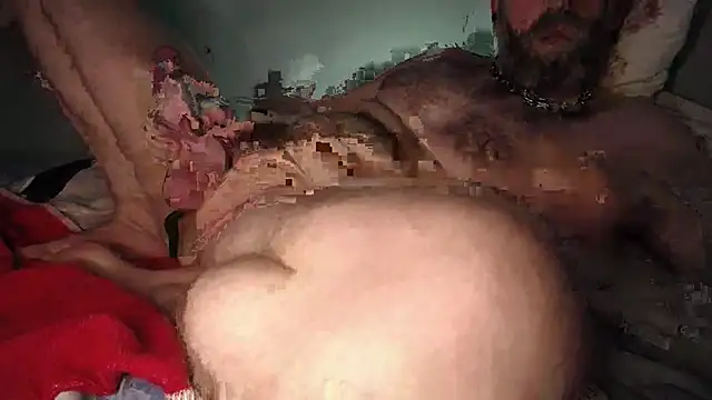 Snapshot of EarlGliter chatting on 11-16-25, 06:35 EarlGliter online show from 11-16-25, 06:35