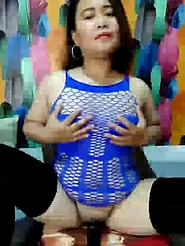 Snapshot of aya_01 chatting on 12-26-24, 09:11 aya 01 online show from 12-26-24, 09:11