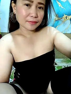 Snapshot of aya_01 chatting on 03-06-25, 07:54 aya 01 online show from 03-06-25, 07:54