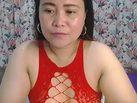 Snapshot of aya_01 chatting on 11-07-25, 01:38 aya 01 online show from 11-07-25, 01:38