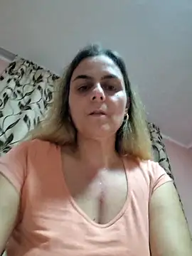 IsabelleCraft online show from 03-04-25, 07:11