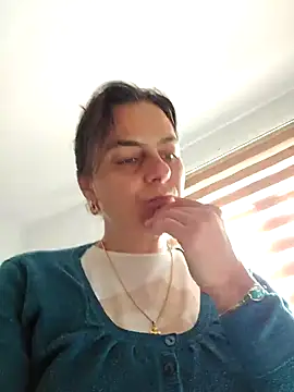 IsabelleCraft online show from 10-23-25, 09:08