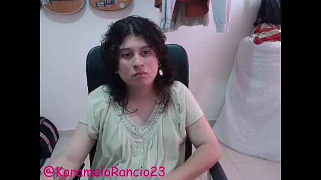 Smoke trip Alicia online show from 02-20-25, 01:08