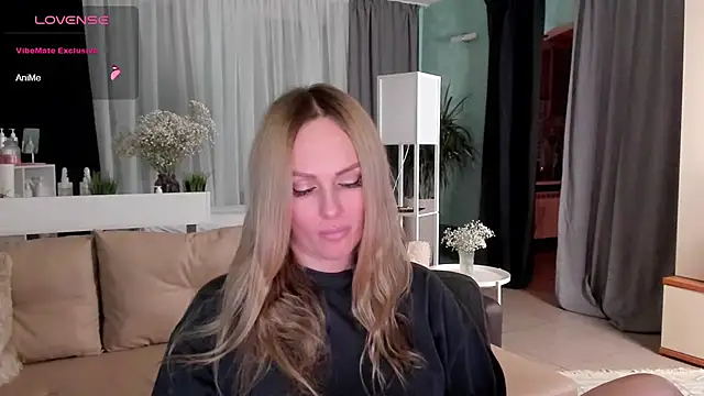 Libby Nora online show from 01-08-25, 02:35