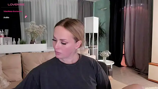 Libby Nora online show from 01-11-25, 04:25