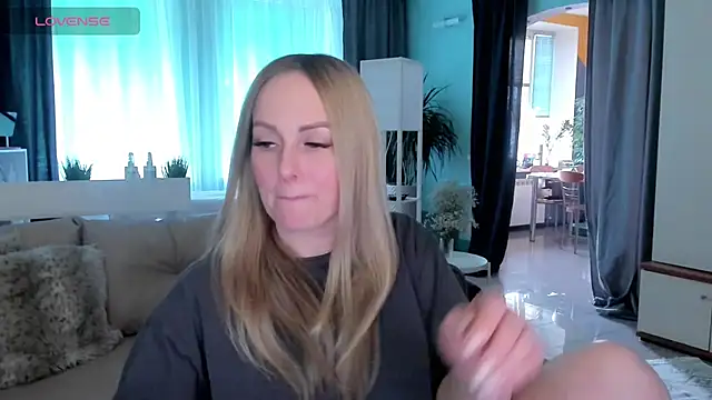 Libby Nora online show from 01-26-25, 10:12