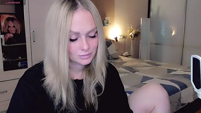 Libby Nora online show from 10-22-25, 10:59