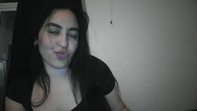 Snapshot of WetFlower69 chatting on 06-17-26, 12:46 WetFlower69 online show from 06-17-26, 12:46