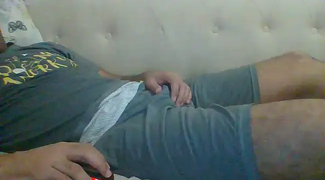 Snapshot of egyman2017 chatting on 12-10-24, 09:00 egyman2017 online show from 12-10-24, 09:00