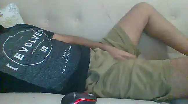 Snapshot of egyman2017 chatting on 02-16-25, 07:49 egyman2017 online show from 02-16-25, 07:49