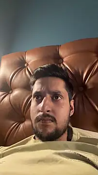 Snapshot of dhruv9413 chatting on 11-25-25, 05:24 dhruv9413 online show from 11-25-25, 05:24