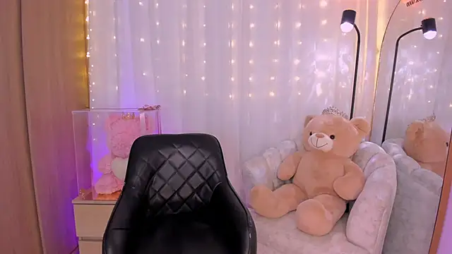 AmyDavis  online show from 10-08-25, 11:46