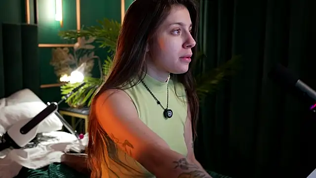 Eille Elfie online show from 12-01-25, 05:12