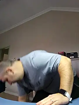 Andrew1900529 online show from 11-28-25, 08:06