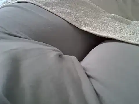 Snapshot of perescam chatting on 02-27-25, 01:38 perescam online show from 02-27-25, 01:38