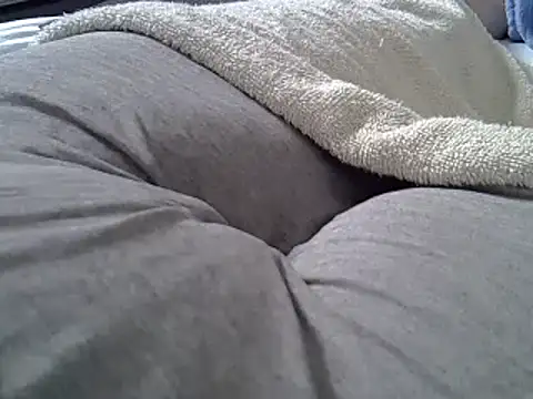 Snapshot of perescam chatting on 03-03-25, 03:53 perescam online show from 03-03-25, 03:53