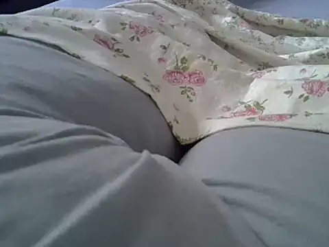 Snapshot of perescam chatting on 03-10-25, 02:05 perescam online show from 03-10-25, 02:05