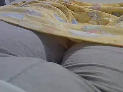 Snapshot of perescam chatting on 03-19-25, 12:59 perescam online show from 03-19-25, 12:59