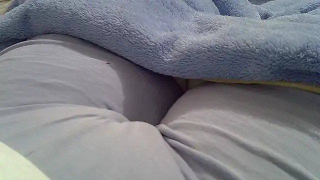 Snapshot of perescam chatting on 09-23-25, 01:52 perescam online show from 09-23-25, 01:52