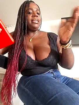 Snapshot of Adrilovechocolate chatting on 05-22-26, 06:57 Adrilovechocolate online show from 05-22-26, 06:57