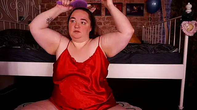 Evelively online show from 09-30-25, 05:23