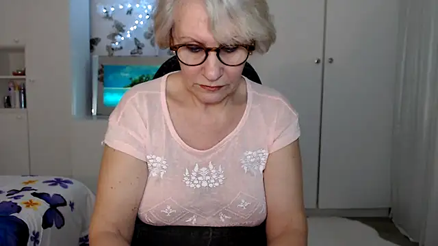 Snapshot of Ghertrude52 chatting on 03-04-25, 07:41 Ghertrude52 online show from 03-04-25, 07:41