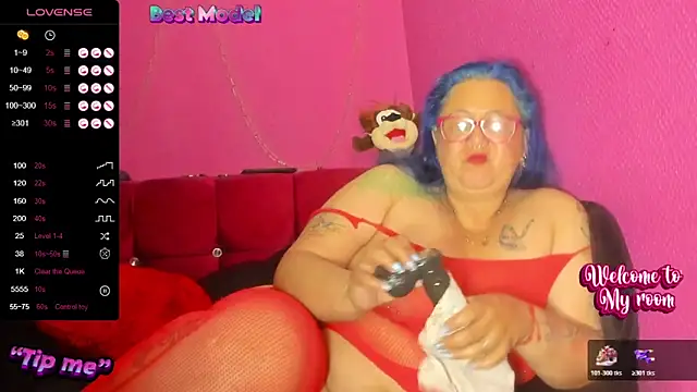 Snapshot of AnalGoddes chatting on 01-06-26, 11:18 AnalGoddes online show from 01-06-26, 11:18