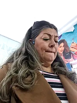 Snapshot of emma_tour chatting on 12-05-24, 04:34 emma tour online show from 12-05-24, 04:34