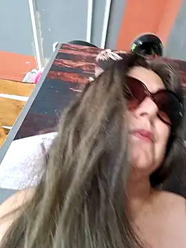 Snapshot of emma_tour chatting on 12-27-24, 07:46 emma tour online show from 12-27-24, 07:46