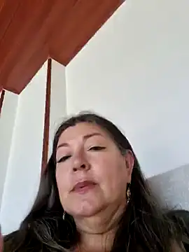 Snapshot of emma_tour chatting on 01-20-25, 02:14 emma tour online show from 01-20-25, 02:14