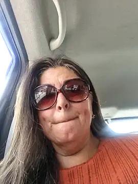 Snapshot of emma_tour chatting on 01-21-25, 06:34 emma tour online show from 01-21-25, 06:34