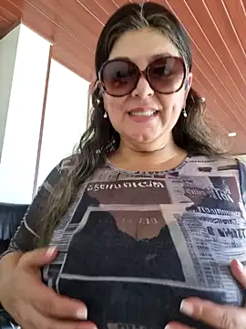 Snapshot of emma_tour chatting on 01-27-25, 03:18 emma tour online show from 01-27-25, 03:18