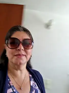 Snapshot of emma_tour chatting on 01-30-25, 02:58 emma tour online show from 01-30-25, 02:58