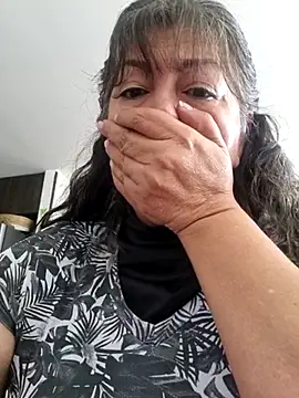 Snapshot of emma_tour chatting on 02-13-25, 07:42 emma tour online show from 02-13-25, 07:42