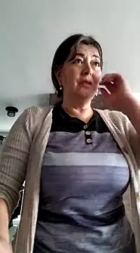 Snapshot of emma_tour chatting on 02-14-25, 03:36 emma tour online show from 02-14-25, 03:36